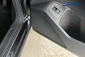 Volkswagen Tiguan Allspace Life Automatic Petrol SUV - Stock Number (1673786) - 21st supplementary image