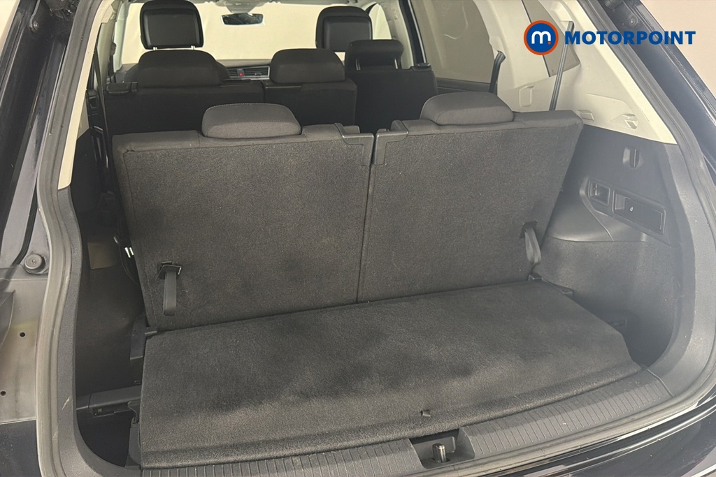 Volkswagen Tiguan Allspace Life Automatic Petrol SUV - Stock Number (1673786) - 32nd supplementary image