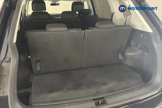 Volkswagen Tiguan Allspace Life Automatic Petrol SUV - Stock Number (1673786) - 32nd supplementary image