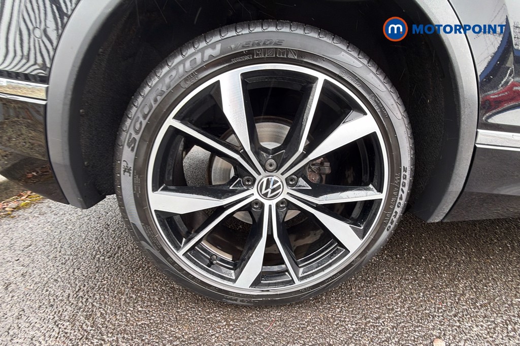 Volkswagen Tiguan R-Line Automatic Petrol SUV - Stock Number (1673948) - 26th supplementary image