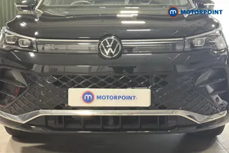 Volkswagen Tiguan R-Line Automatic Petrol Plug-In Hybrid SUV - Stock Number (1674328) - 43rd supplementary image