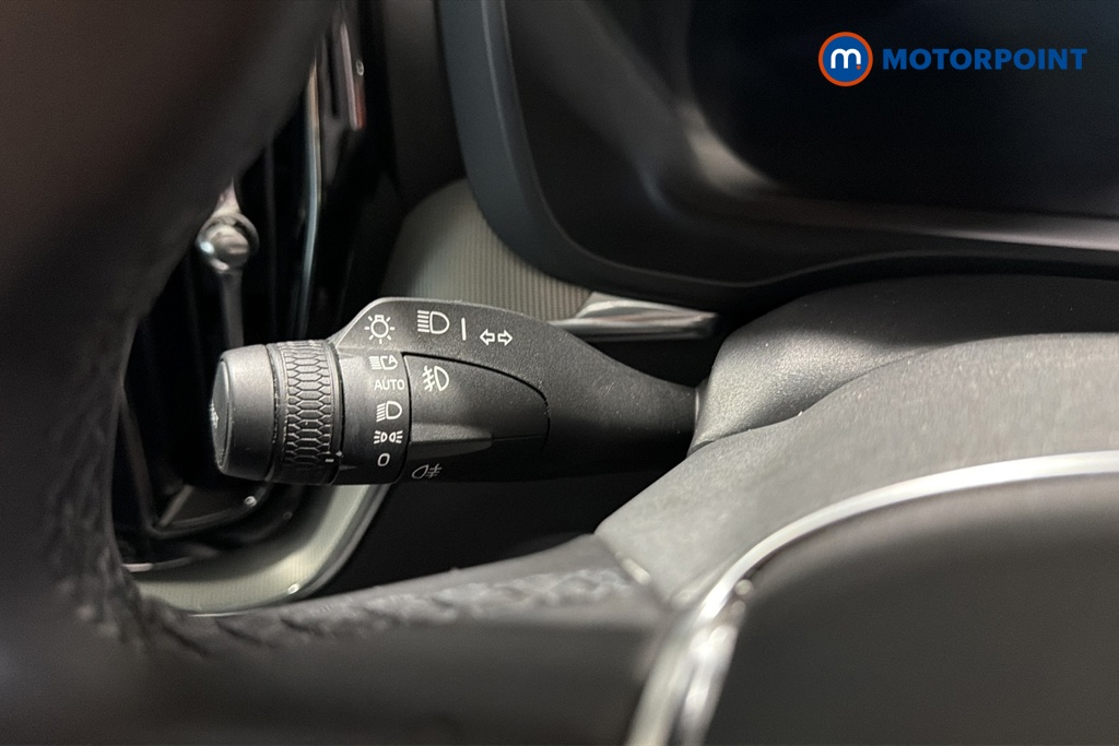 Volvo Xc60 Plus Automatic Petrol SUV - Stock Number (1674355) - 5th supplementary image