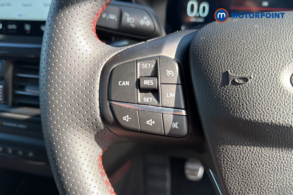 Ford Focus St-Line X Manual Petrol Hatchback - Stock Number (1674832) - 4th supplementary image