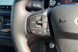 Ford Focus St-Line X Manual Petrol Hatchback - Stock Number (1674832) - 4th supplementary image