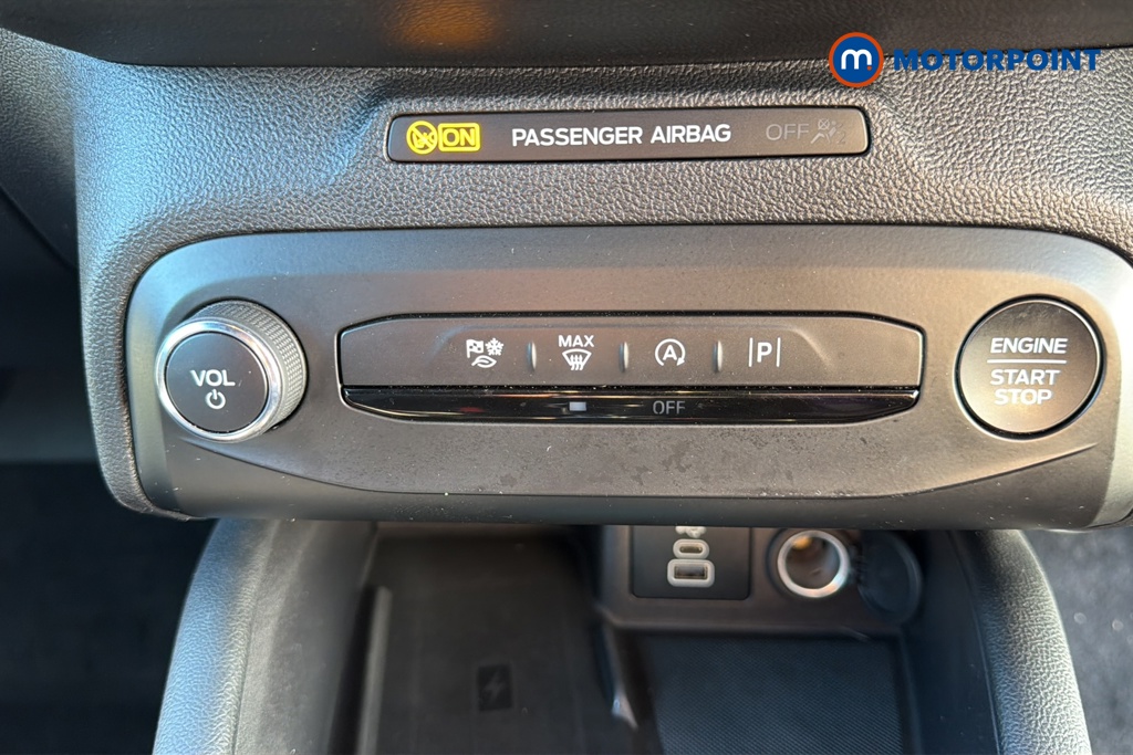 Ford Focus St-Line X Manual Petrol Hatchback - Stock Number (1674832) - 16th supplementary image