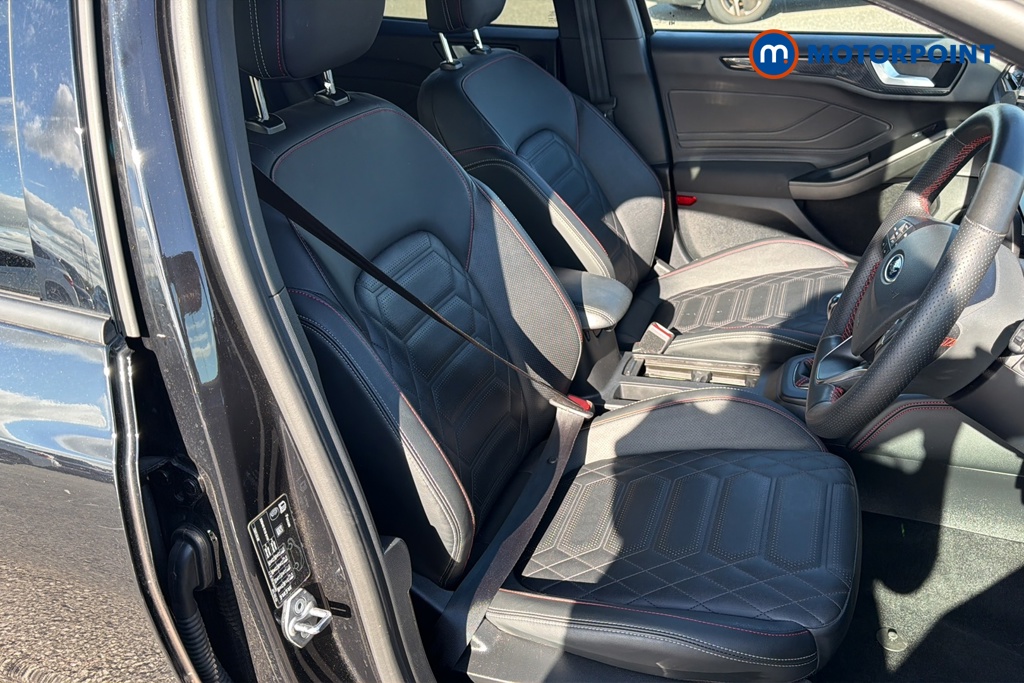 Ford Focus St-Line X Manual Petrol Hatchback - Stock Number (1674832) - 22nd supplementary image