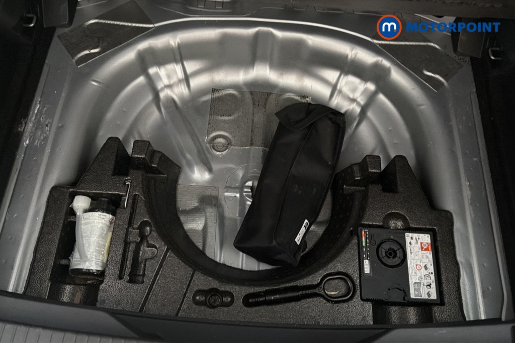 Volkswagen T-Roc Match Manual Petrol SUV - Stock Number (1674933) - 33rd supplementary image