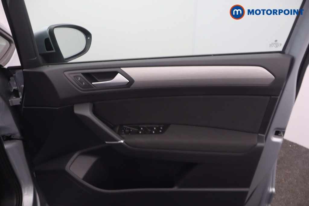 Volkswagen Touran Match Manual Petrol People Carrier - Stock Number (1675981) - 11th supplementary image