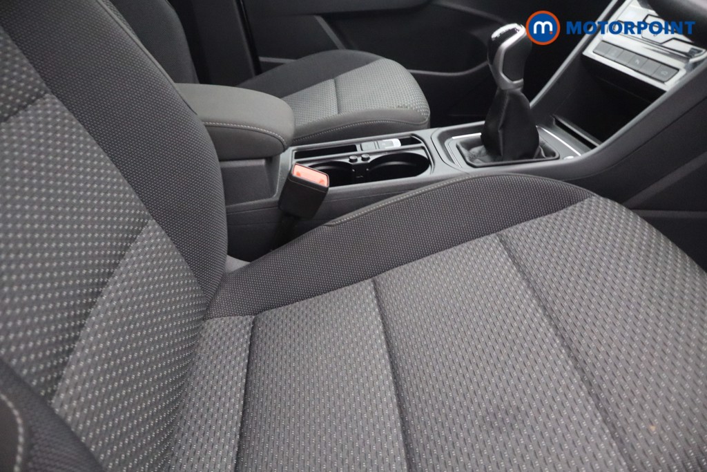 Volkswagen Touran Match Manual Petrol People Carrier - Stock Number (1675981) - 14th supplementary image