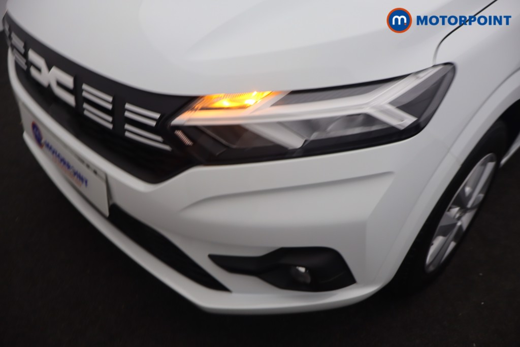 Dacia Sandero Expression Manual Petrol Hatchback - Stock Number (1676060) - 18th supplementary image