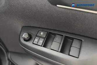 Toyota Yaris Cross Icon Automatic Petrol-Electric Hybrid Estate - Stock Number (1676175) - 19th supplementary image