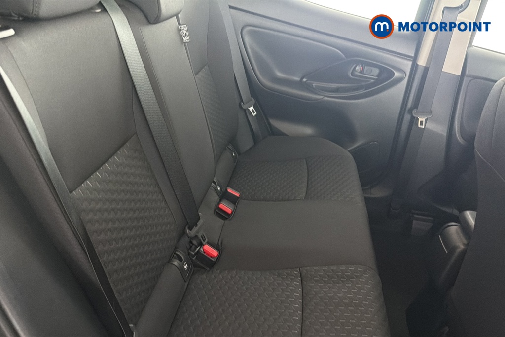 Toyota Yaris Cross Icon Automatic Petrol-Electric Hybrid Estate - Stock Number (1676175) - 25th supplementary image