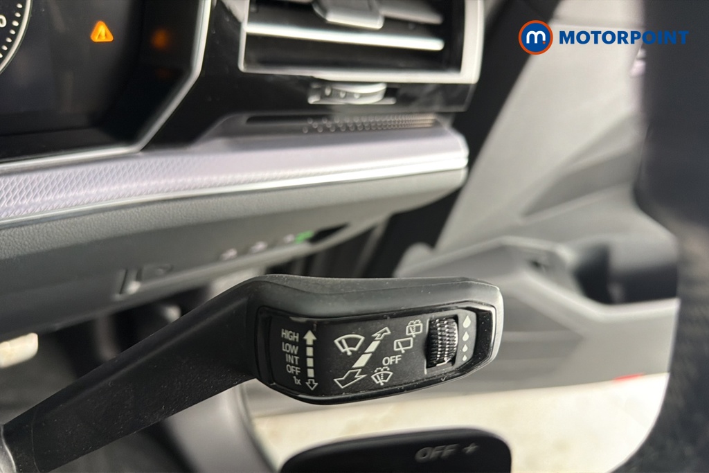 Volkswagen Touareg Black Edition Automatic Diesel SUV - Stock Number (1676205) - 6th supplementary image