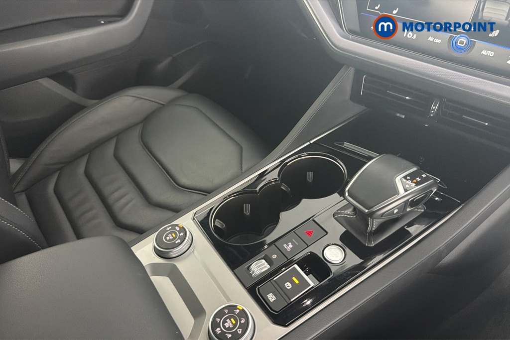 Volkswagen Touareg Black Edition Automatic Diesel SUV - Stock Number (1676205) - 15th supplementary image