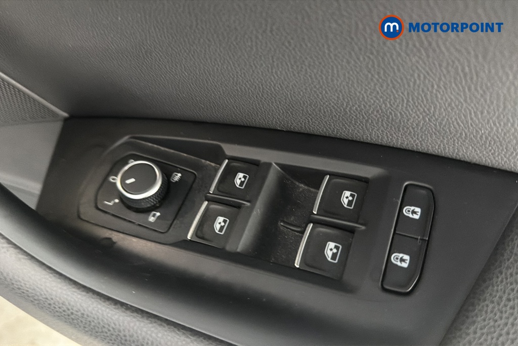 Volkswagen Touareg Black Edition Automatic Diesel SUV - Stock Number (1676205) - 19th supplementary image