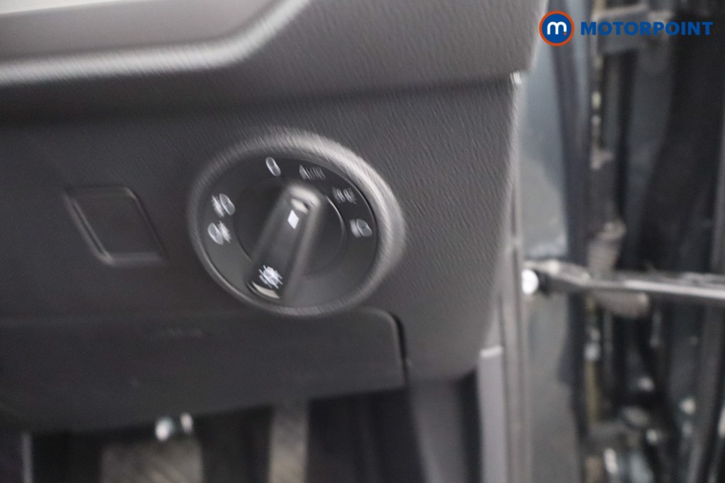 Seat Ateca Xperience Lux Automatic Petrol SUV - Stock Number (1676225) - 13th supplementary image