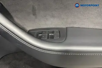 Tesla Model Y Long Range Automatic Electric SUV - Stock Number (1676414) - 19th supplementary image