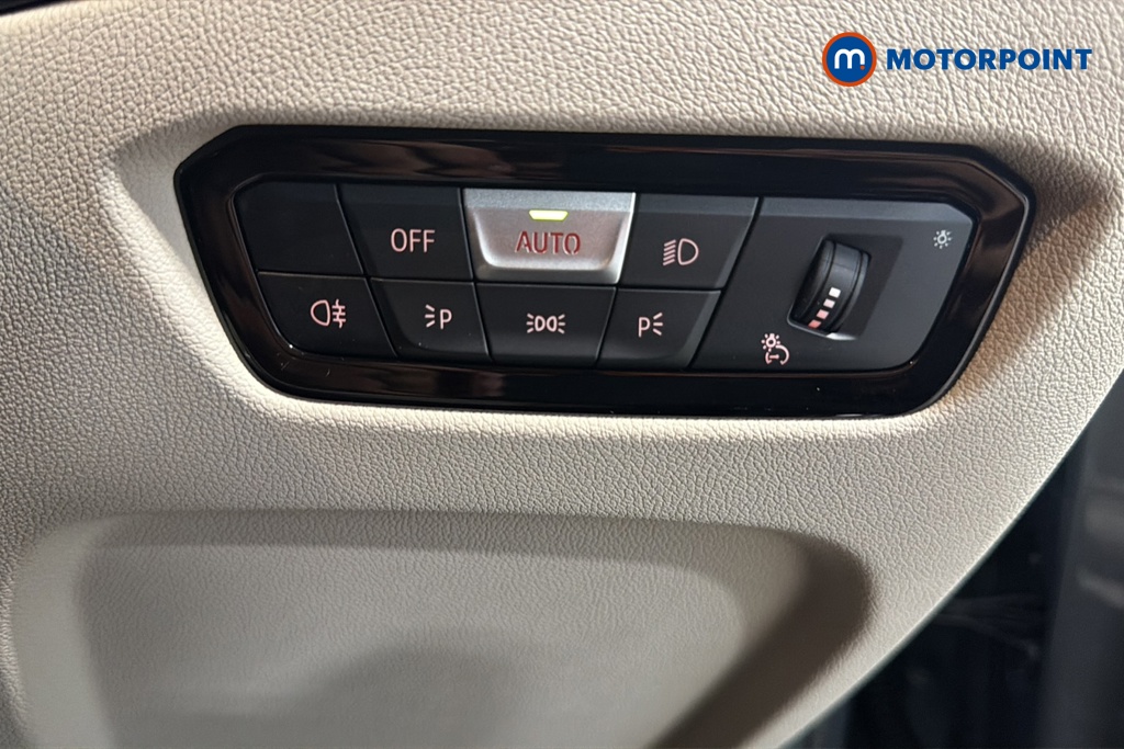 BMW 3 Series Sport Automatic Petrol Saloon - Stock Number (1676744) - 11th supplementary image