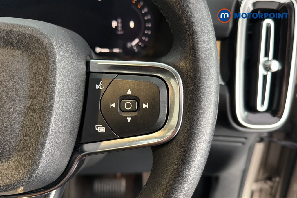 Volvo Xc40 Core Automatic Petrol SUV - Stock Number (1676851) - 3rd supplementary image