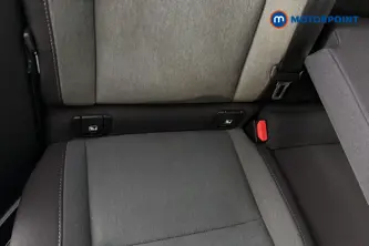 Volvo Xc40 Core Automatic Petrol SUV - Stock Number (1676851) - 27th supplementary image