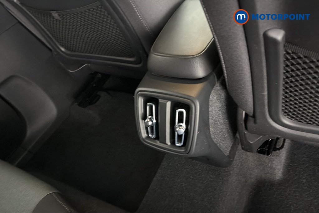Volvo Xc40 Core Automatic Petrol SUV - Stock Number (1676851) - 28th supplementary image
