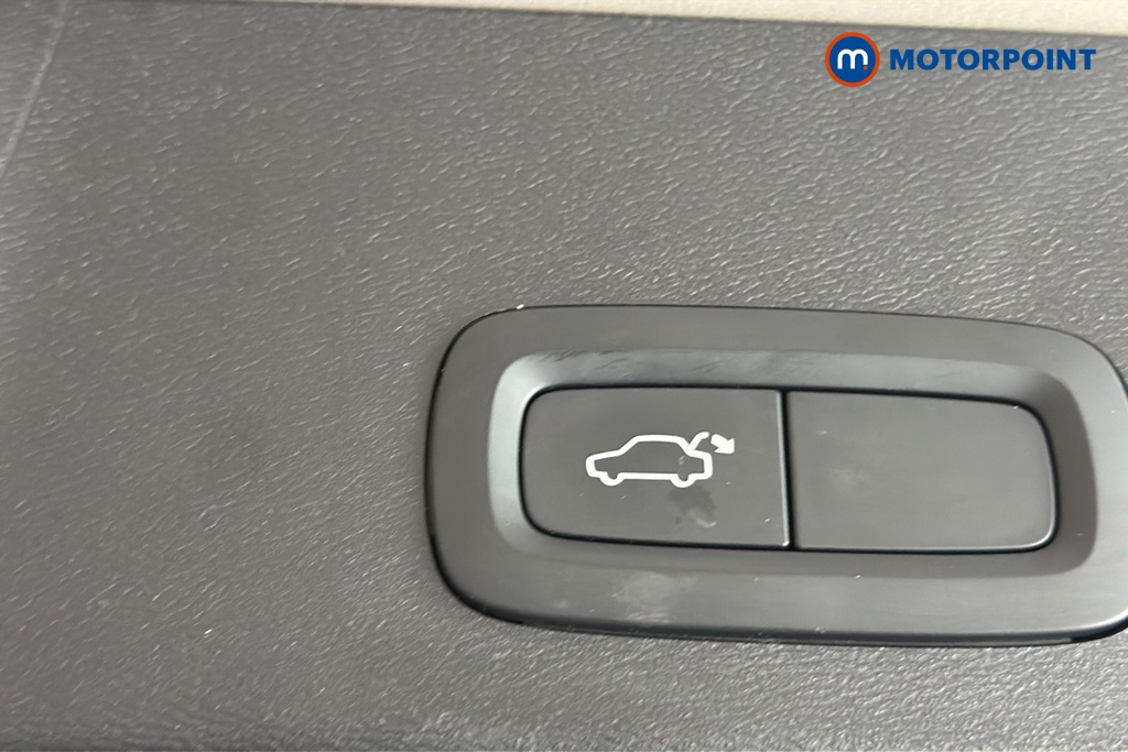 Volvo Xc40 Core Automatic Petrol SUV - Stock Number (1676851) - 35th supplementary image