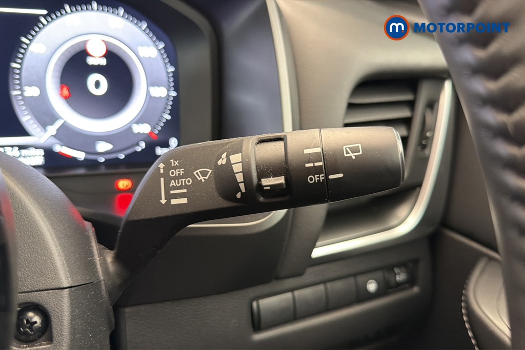 Nissan Qashqai N-Connecta Automatic Petrol-Electric Hybrid SUV - Stock Number (1677109) - 6th supplementary image