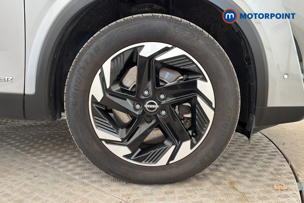 Nissan Qashqai N-Connecta Automatic Petrol-Electric Hybrid SUV - Stock Number (1677109) - 47th supplementary image