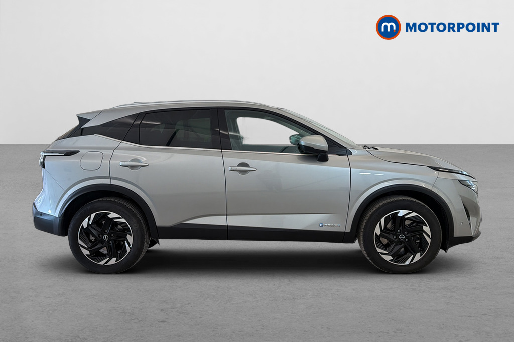 Nissan Qashqai N-Connecta Automatic Petrol-Electric Hybrid SUV - Stock Number (1677109) - Passenger side
