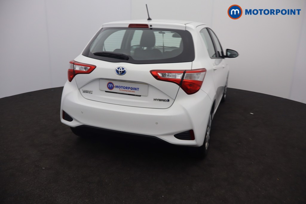 Toyota Yaris Active Automatic Petrol-Electric Hybrid Hatchback - Stock Number (1677294) - 2nd supplementary image