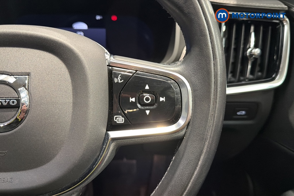 Volvo V90 Cross Country Automatic Diesel Estate - Stock Number (1677449) - 3rd supplementary image