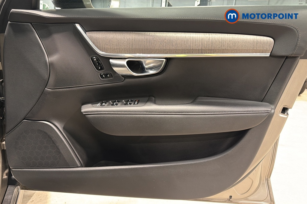 Volvo V90 Cross Country Automatic Diesel Estate - Stock Number (1677449) - 18th supplementary image