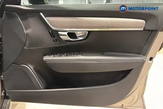 Volvo V90 Cross Country Automatic Diesel Estate - Stock Number (1677449) - 18th supplementary image