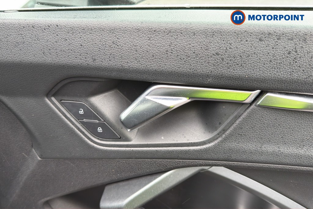 Audi Q3 S Line Manual Petrol SUV - Stock Number (1677851) - 4th supplementary image