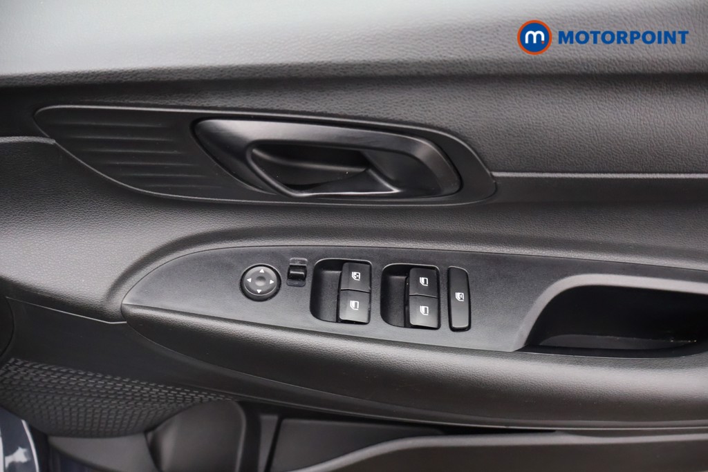 Hyundai I20 Advance Manual Petrol Hatchback - Stock Number (1677998) - 19th supplementary image