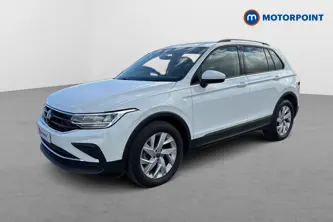 Volkswagen Tiguan Life Automatic Petrol SUV - Stock Number (1678108) - Passenger side front corner