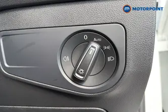Volkswagen Tiguan Life Automatic Petrol SUV - Stock Number (1678108) - 11th supplementary image