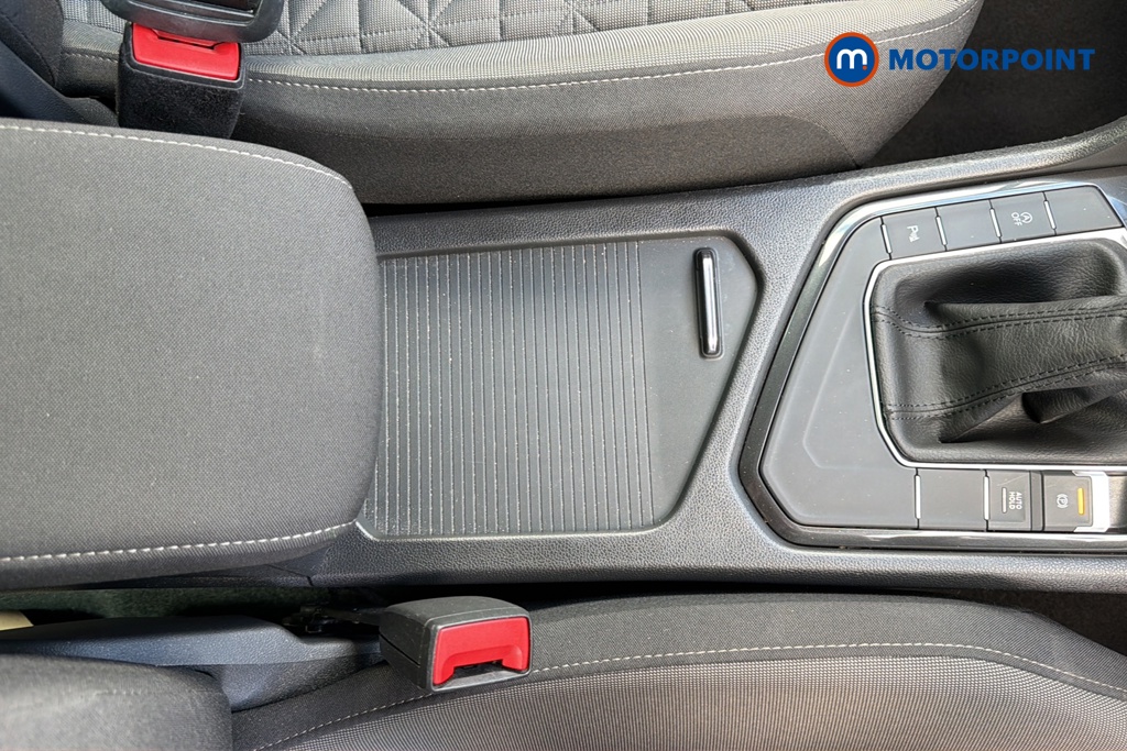 Volkswagen Tiguan Life Automatic Petrol SUV - Stock Number (1678108) - 16th supplementary image