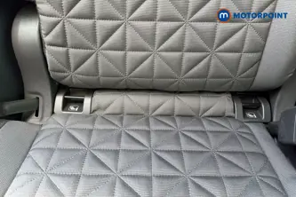 Volkswagen Tiguan Life Automatic Petrol SUV - Stock Number (1678108) - 27th supplementary image
