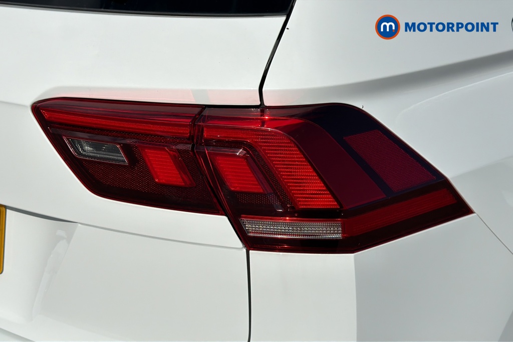 Volkswagen Tiguan Life Automatic Petrol SUV - Stock Number (1678108) - 36th supplementary image