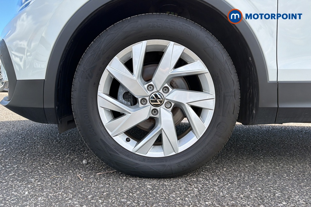 Volkswagen Tiguan Life Automatic Petrol SUV - Stock Number (1678108) - 44th supplementary image