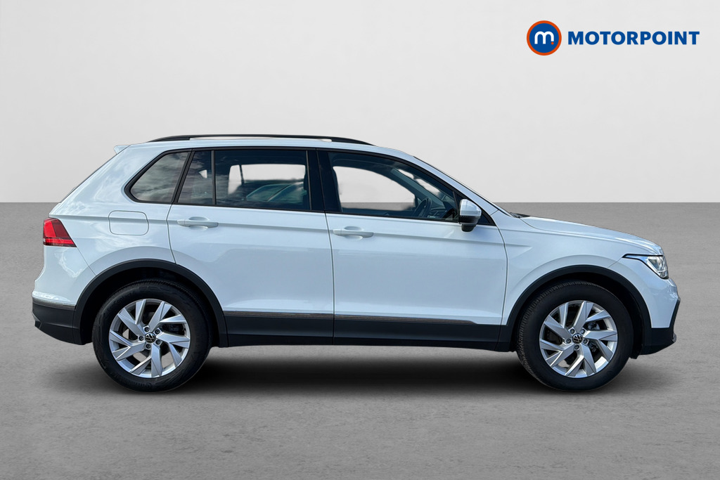 Volkswagen Tiguan Life Automatic Petrol SUV - Stock Number (1678108) - Passenger side