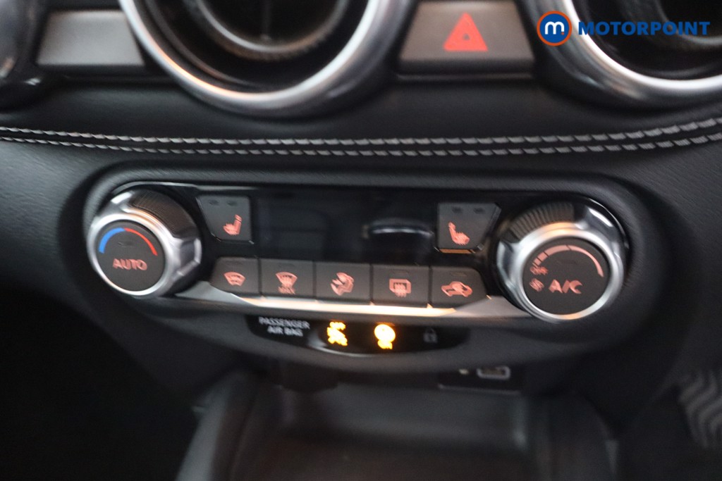 Nissan Juke Tekna Manual Petrol SUV - Stock Number (1678190) - 17th supplementary image