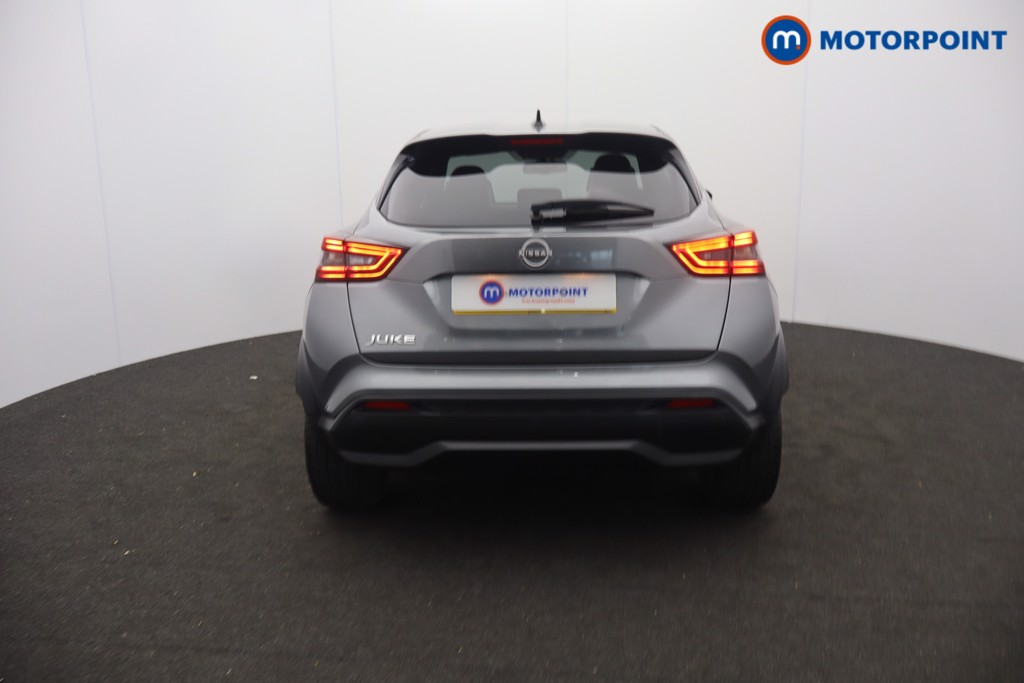 Nissan Juke Tekna Manual Petrol SUV - Stock Number (1678190) - 1st supplementary image