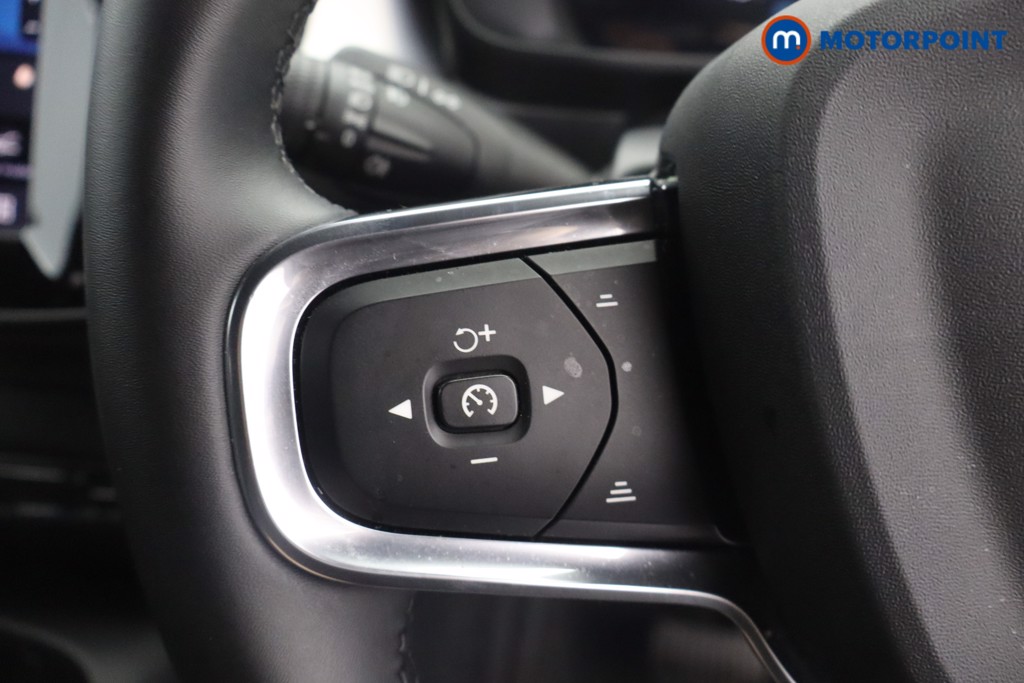 Volvo Xc40 Plus Black Edition Automatic Petrol SUV - Stock Number (1678273) - 14th supplementary image