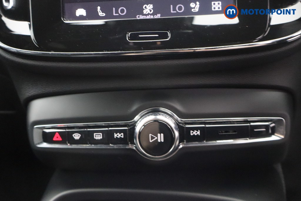 Volvo Xc40 Plus Black Edition Automatic Petrol SUV - Stock Number (1678273) - 19th supplementary image