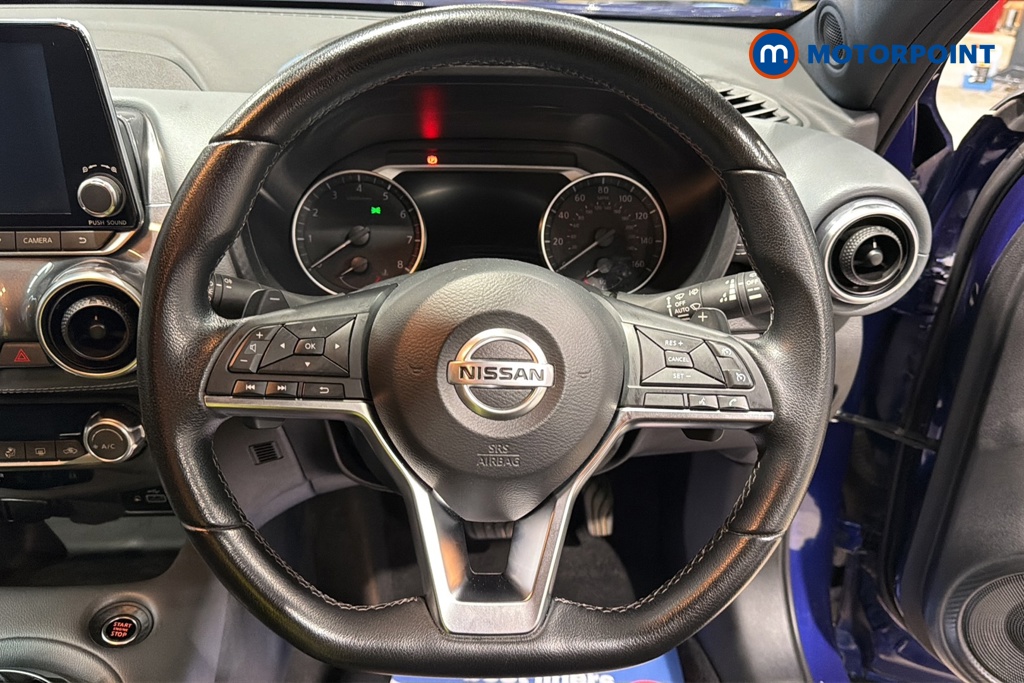 Nissan Juke N-Connecta Automatic Petrol SUV - Stock Number (1678345) - 2nd supplementary image
