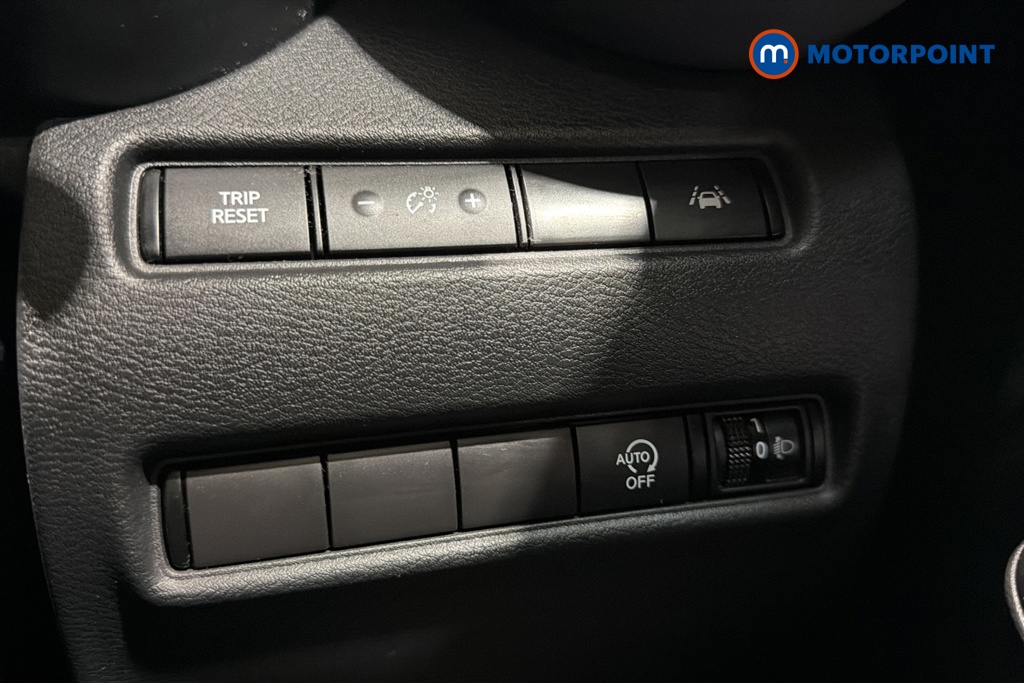 Nissan Juke N-Connecta Automatic Petrol SUV - Stock Number (1678345) - 11th supplementary image