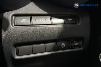 Nissan Juke N-Connecta Automatic Petrol SUV - Stock Number (1678345) - 11th supplementary image