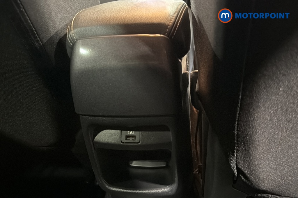 Nissan Juke N-Connecta Automatic Petrol SUV - Stock Number (1678345) - 28th supplementary image